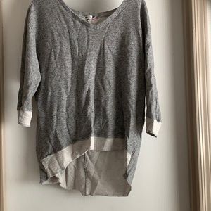 Grey sweat shirt